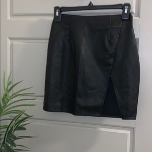 Trinity Faux leather skirt